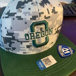 Oregon Ducks hat cap digital camo snap back